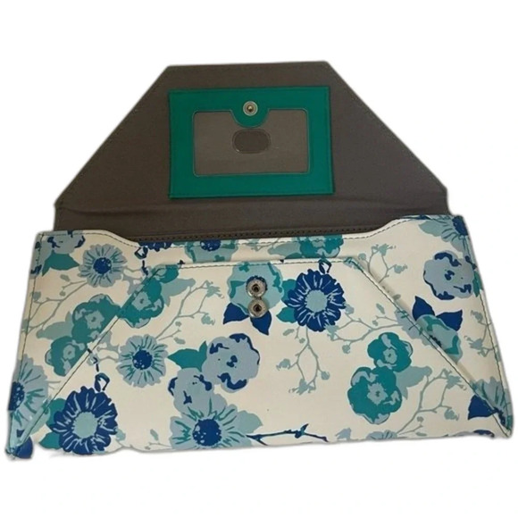 Kate Landry Large Floral Clutch​​ - Picture 2 of 5